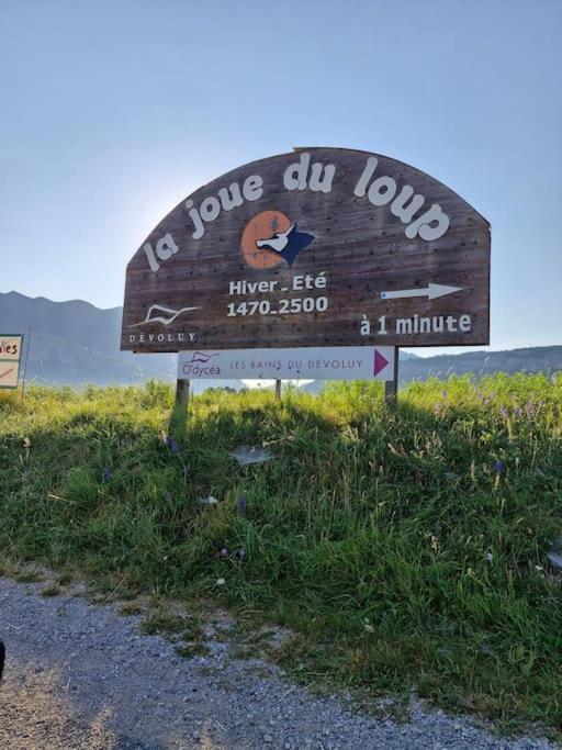 Au Pied Des Pistes *